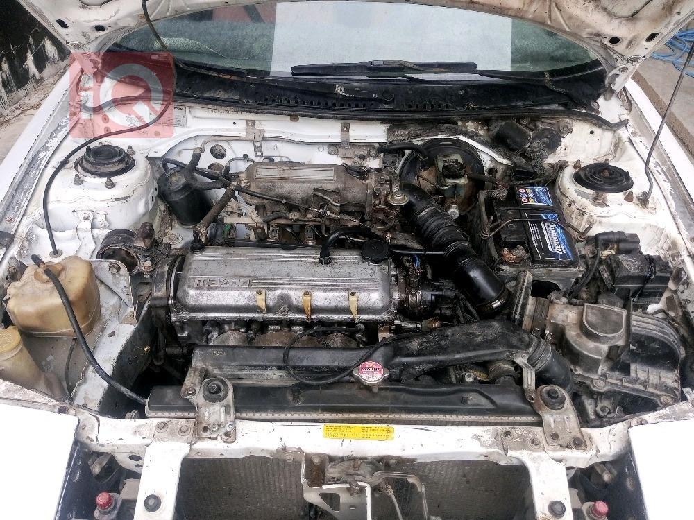Mazda 323